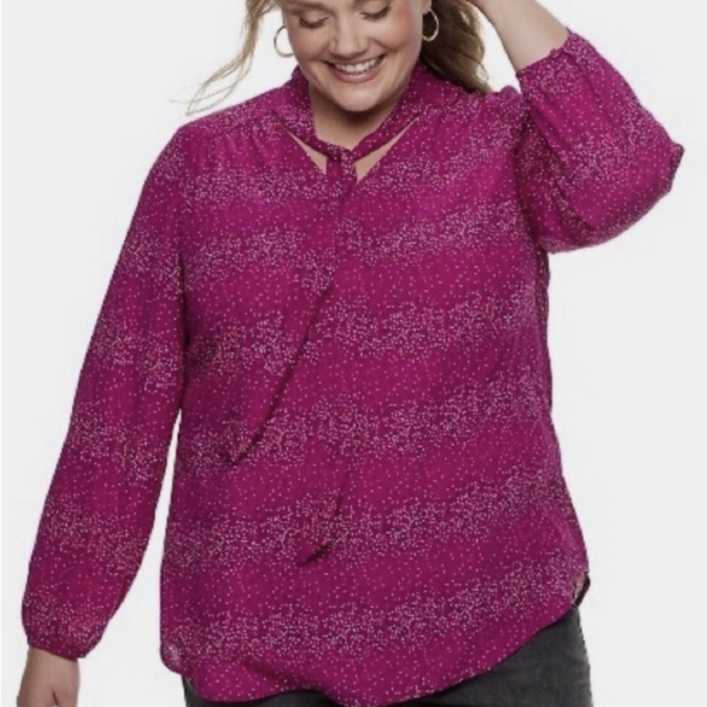 EVRI Size 3X Fuchsia Long Sleeve Tie-Neck Blouse with polkadots detail